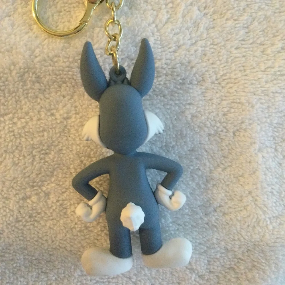 New Bugs Bunny Looney Tunes Keychain - Picture 2 of 3